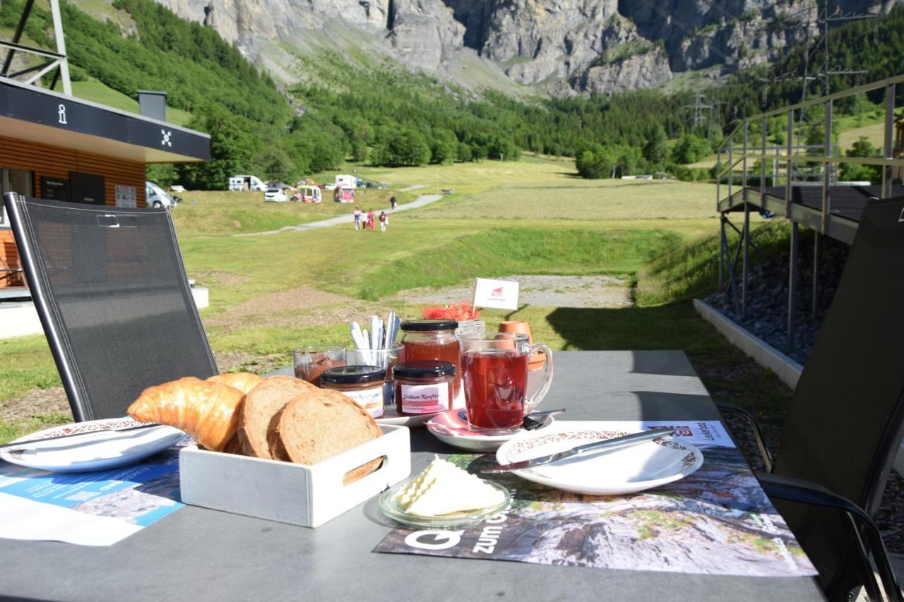 Campingplatz mit Restaurant & Sportarena Leukerbad Hotel Eksteriør billede