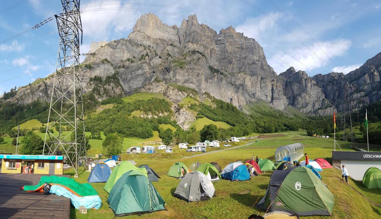 Campingplatz mit Restaurant & Sportarena Leukerbad Hotel Eksteriør billede