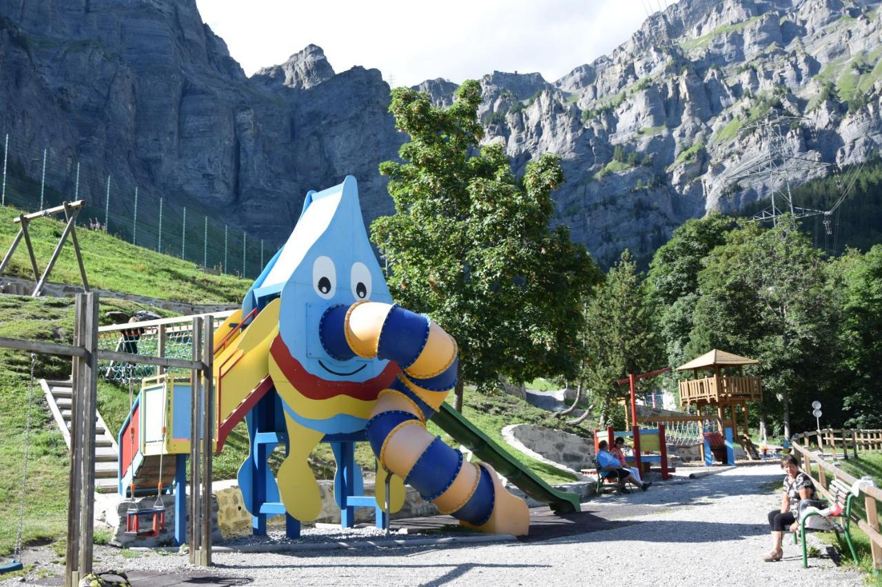 Campingplatz mit Restaurant & Sportarena Leukerbad Hotel Eksteriør billede